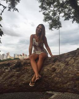 Laryssa Oliveira feet photo 10