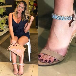 Laryssa Oliveira feet photo 11