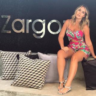 Laryssa Oliveira feet photo 10