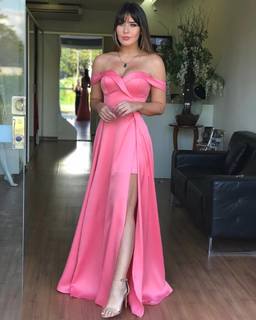 Laryssa Oliveira feet photo 2
