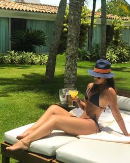 Laryssa Oliveira feet photo 6