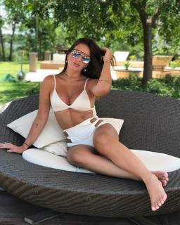 Laryssa Oliveira feet photo 4