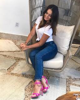Laryssa Oliveira feet photo 1