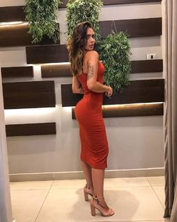 Laryssa Oliveira feet photo 2