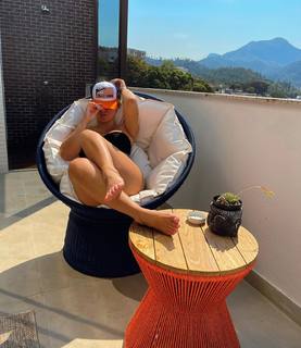 Laryssa Oliveira feet photo 4