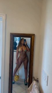 Latto feet photo thumbnail