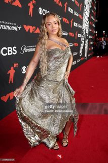 Latto feet photo thumbnail