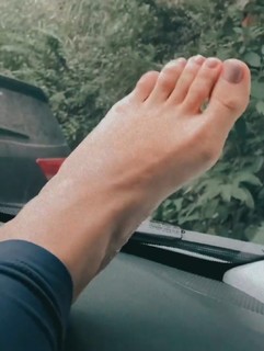 Lauana Prado feet photo 16