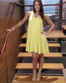 Laura Acuña feet photo 14