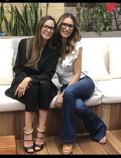 Laura Acuña feet photo 1