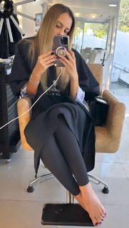 Laura Acuña feet photo 14