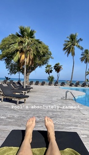Laura Aikman feet photo 11