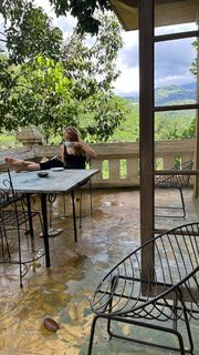 Laura Aikman feet photo 2