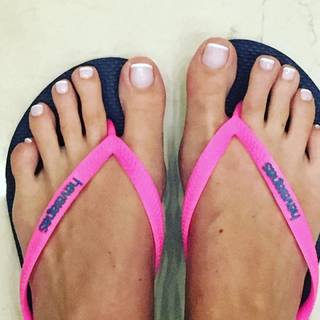 Laura Anderson feet photo 16