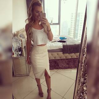 Laura Anderson feet photo 9