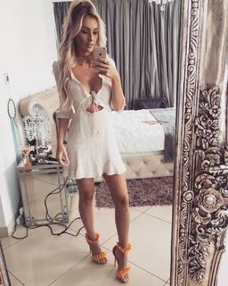 Laura Anderson feet photo 18
