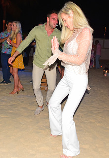 Laura Anderson feet photo 8