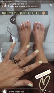 Laura Anderson feet photo 16