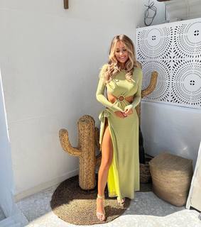 Laura Anderson feet photo 19