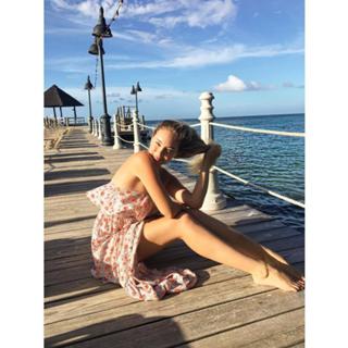 Laura Ashley Samuels feet photo 13