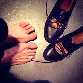 Laura Azcurra feet photo 6
