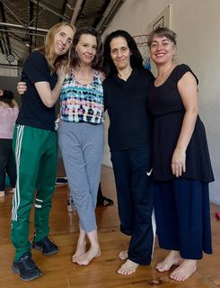 Laura Azcurra feet photo 2