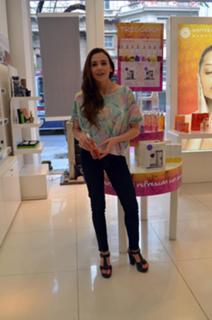Laura Azcurra feet photo 15