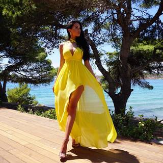 Laura Badura feet photo 8