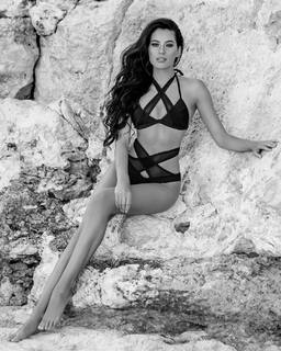 Laura Badura feet photo 2