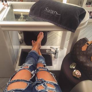 Laura Badura feet photo 5