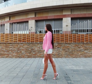 Laura Badura feet photo 19