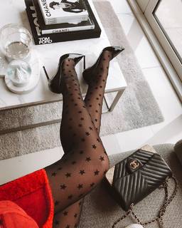 Laura Badura feet photo 11