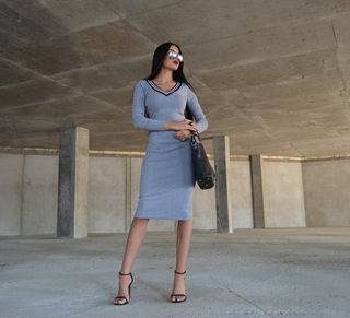 Laura Badura feet photo 3