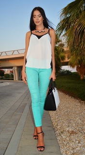Laura Badura feet photo 6