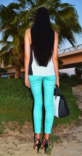 Laura Badura feet photo 4