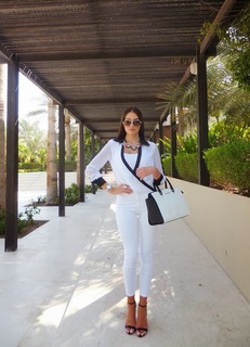 Laura Badura feet photo 1