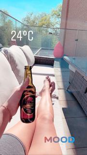 Laura Badura feet photo 8