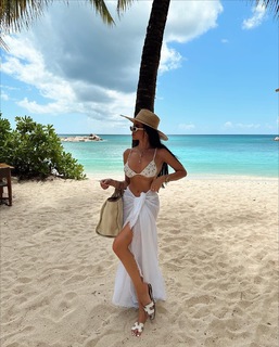 Laura Badura feet photo 12