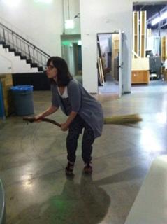 Laura Bailey feet photo thumbnail