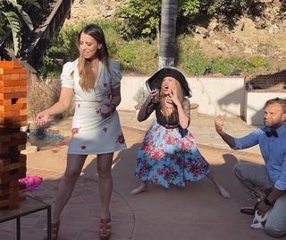 Laura Bailey feet photo thumbnail