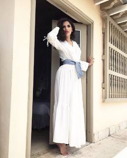 Laura Barjum feet photo 6