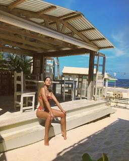 Laura Barjum feet photo 18