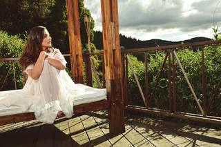 Laura Barjum feet photo 8