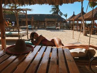 Laura Barjum feet photo 16
