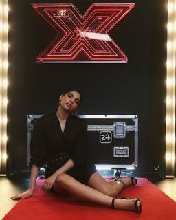 Laura Barjum feet photo 7