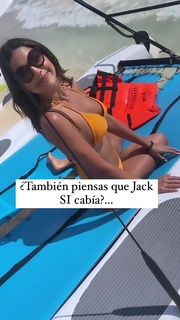 Laura Barjum feet photo 7