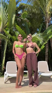 Laura Barjum feet photo 4