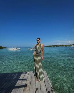 Laura Barjum feet photo 5