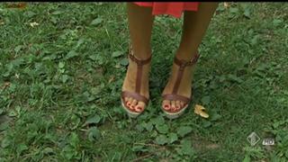 Laura Barriales feet photo thumbnail