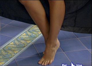 Laura Barriales feet photo thumbnail